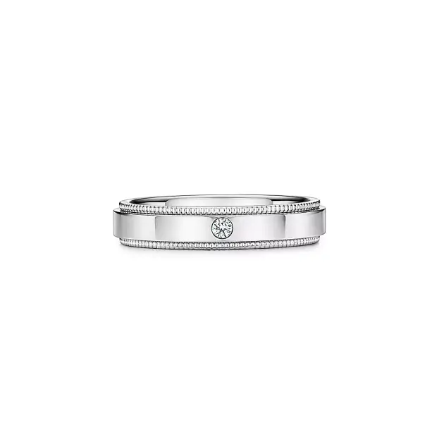 Milgrain Band Ring in Platinum with a Diamond, 4 mm Wide